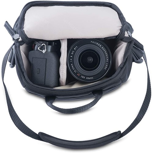 Vanguard VEO GO15M BK Camera Bag, Black_2 - Theodist